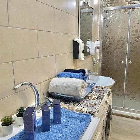 Armonica 카스텔라마레디스타비아